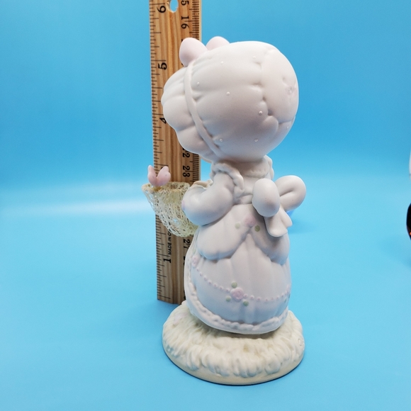 Precious Moments @1990 item#524425 butterfly & net collectible EUC no box gift - Picture 9 of 12